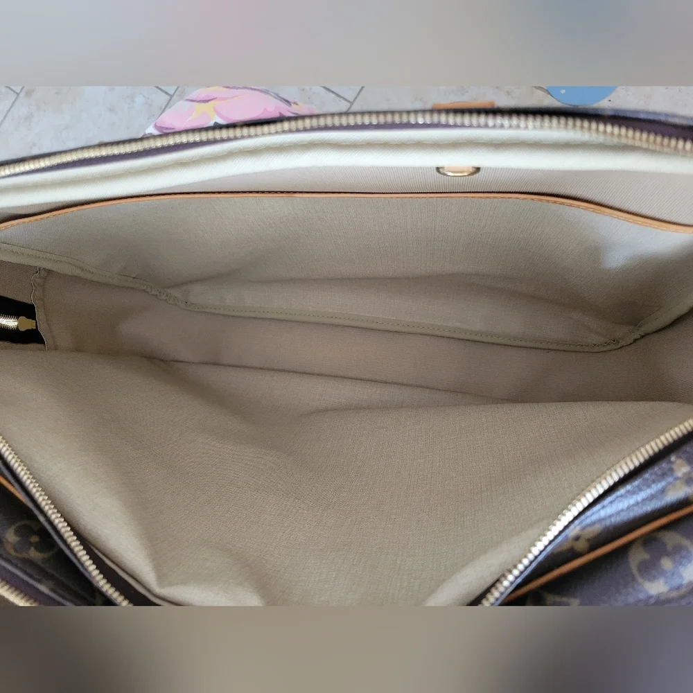 LOUIS VUITTON ALIZÉ 24 HOUR TRAVEL BAG WITH STRAP - Picture 12 of 16